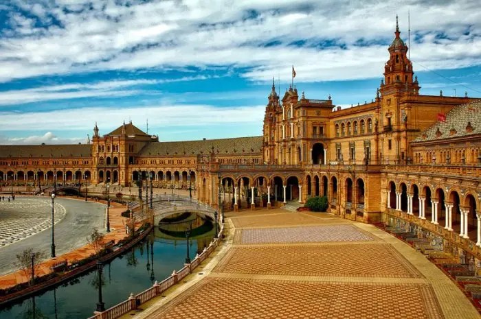 Top 10 Cultural Tourist Destinations in&nbsp;Spain